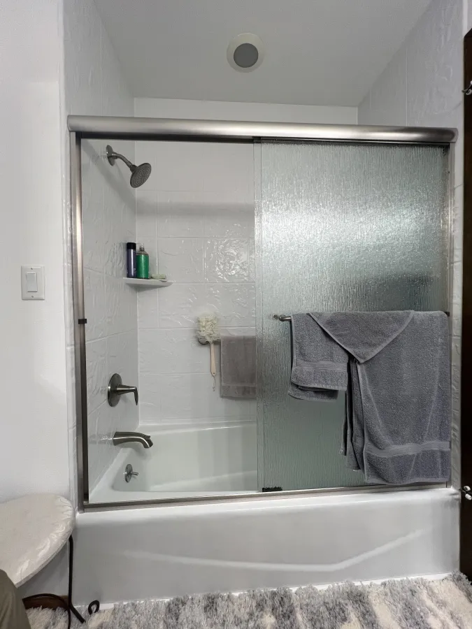 franklin wi bathtub tub surround replacement white