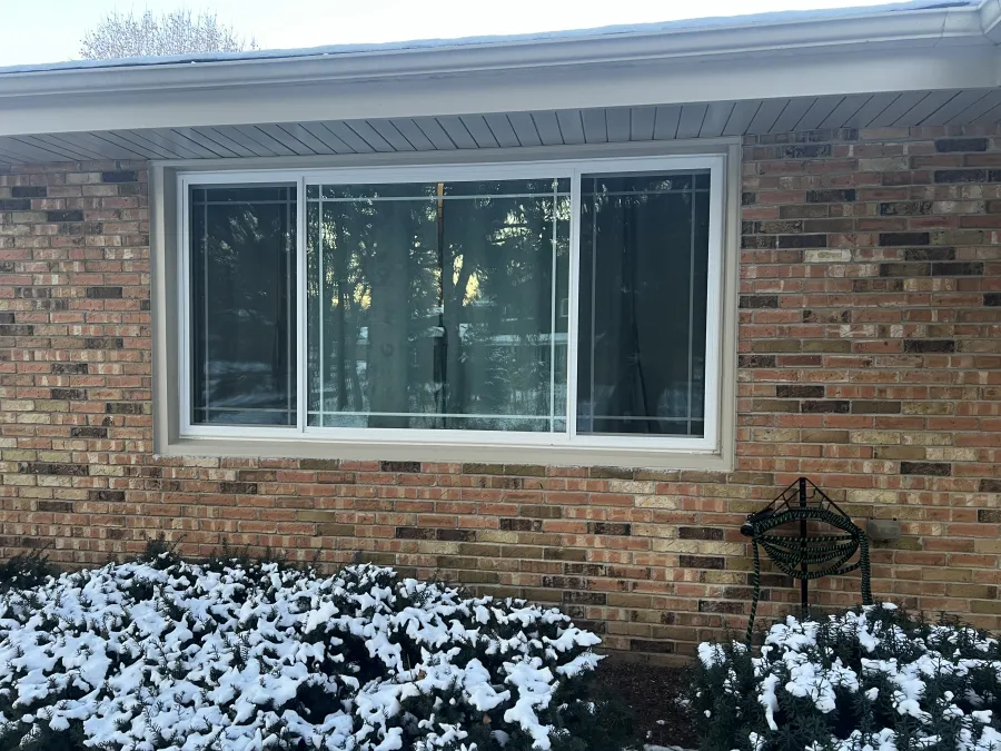 West Bend Wi Window Replacement Prairie Grid Pattern White Full Frame Triple Pane Glass 3 Lite exterior.jpeg West Bend Wi Window Replacement Prairie Grid Pattern White Full Frame Triple Pane Glass 3 Lite exterior.jpeg